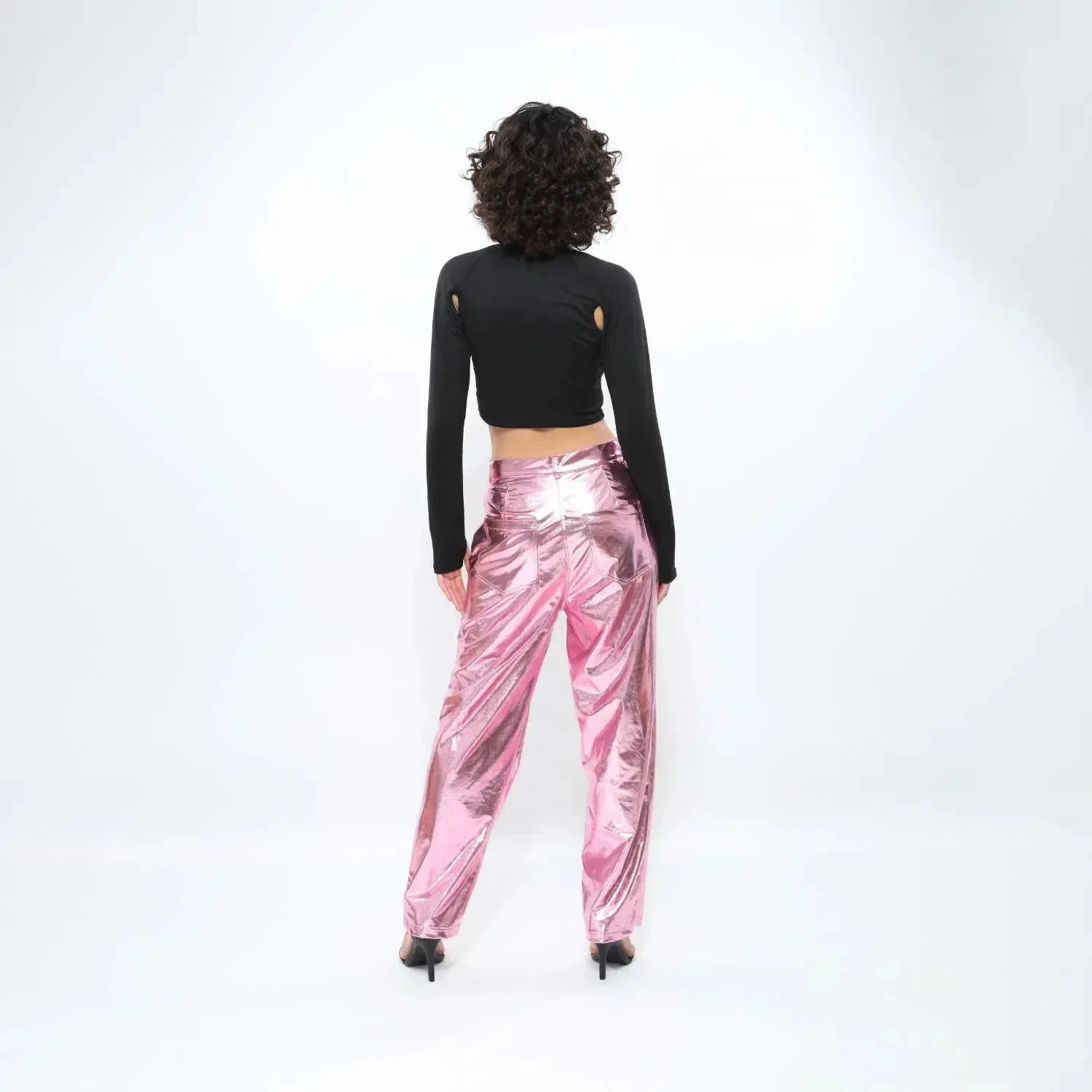 Aquira – Metallic pastel hues – Satin trousers