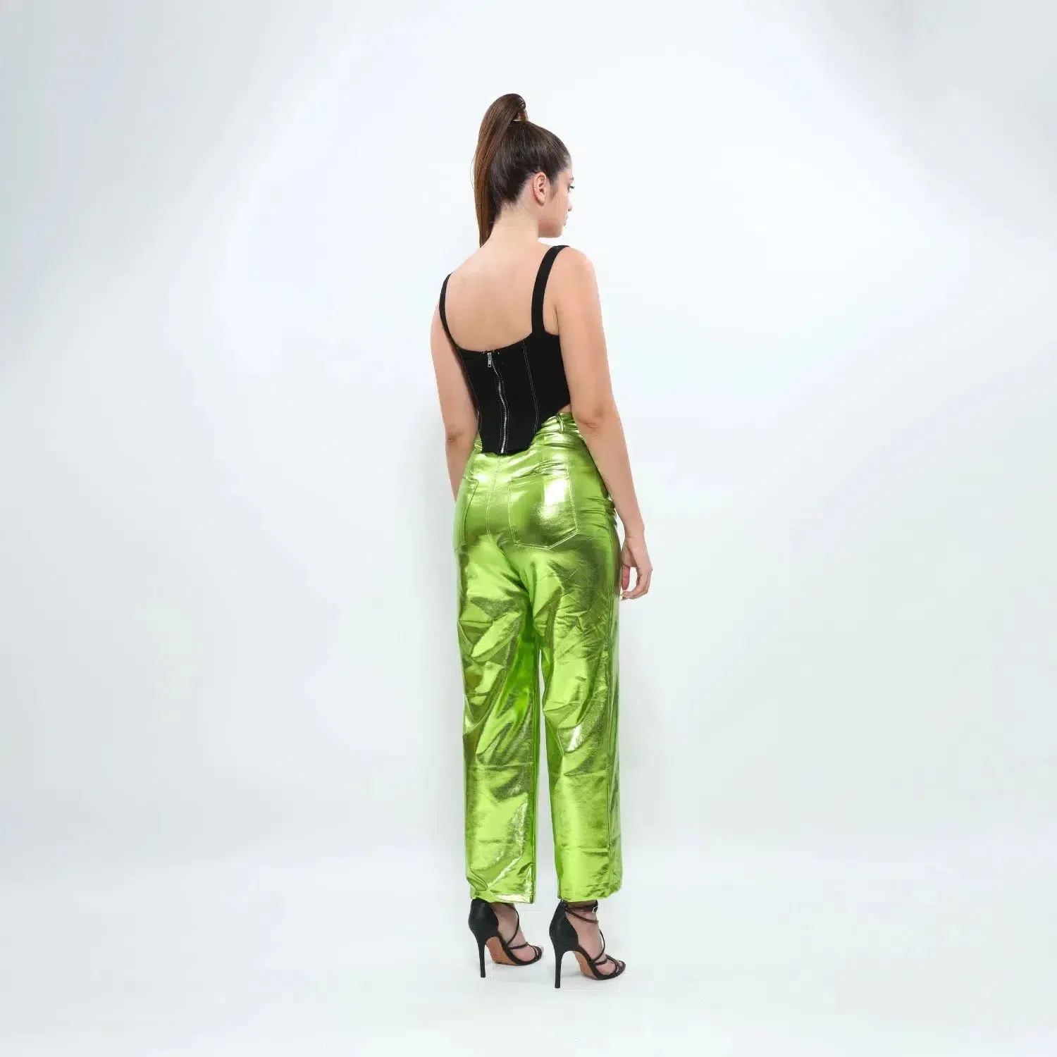 Aquira – Metallic pastel hues – Satin trousers