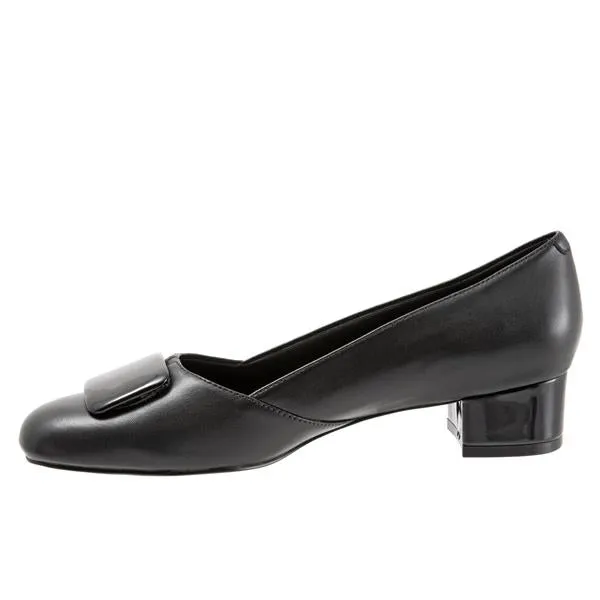 Delse Black Leather Low Heeled Shoes