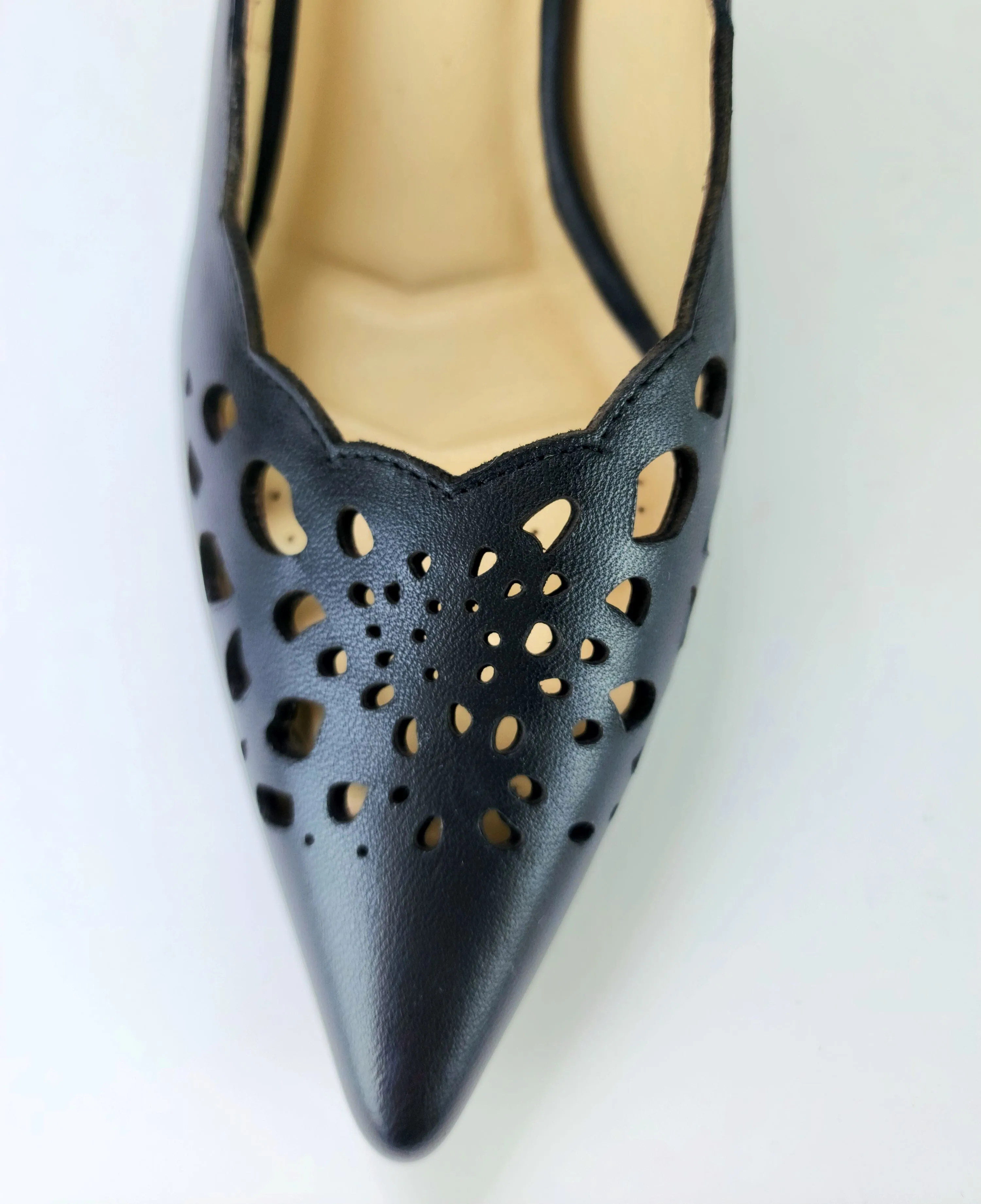 SS23008 Laser Cut Leather Court Shoes with extra cushion in Black