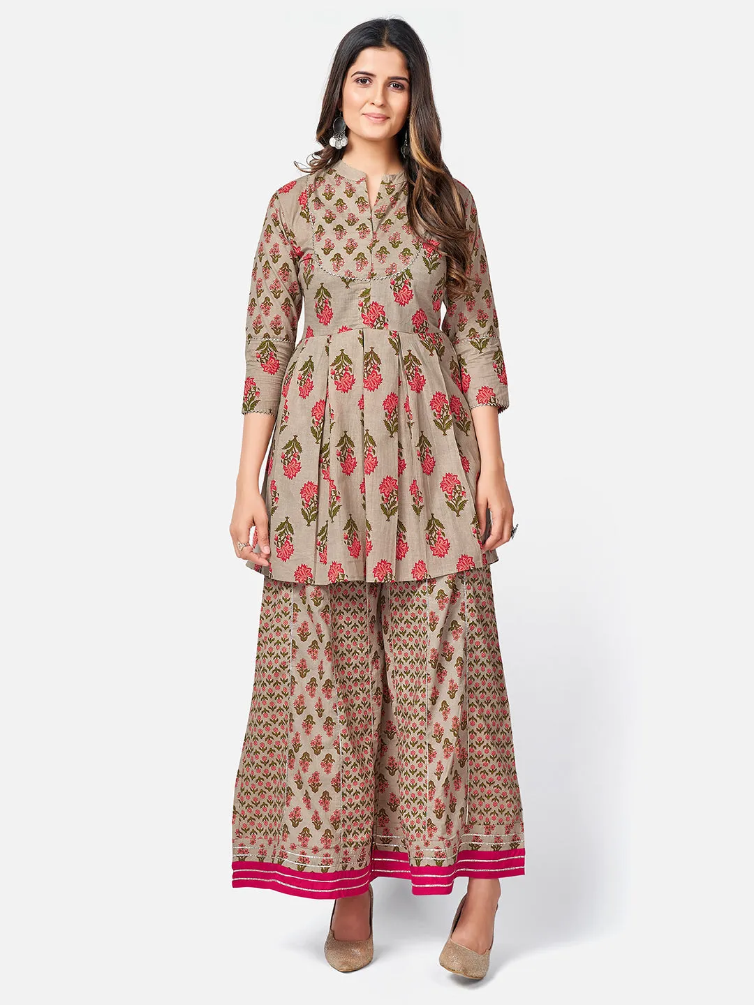 Women'S Floral Print & Sequence Work Round Flared Cotton Light Grey Kurta Pant With Dupatta